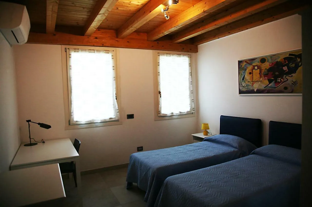 Ca' Vittori Hotel Valeggio sul Mincio 0*,